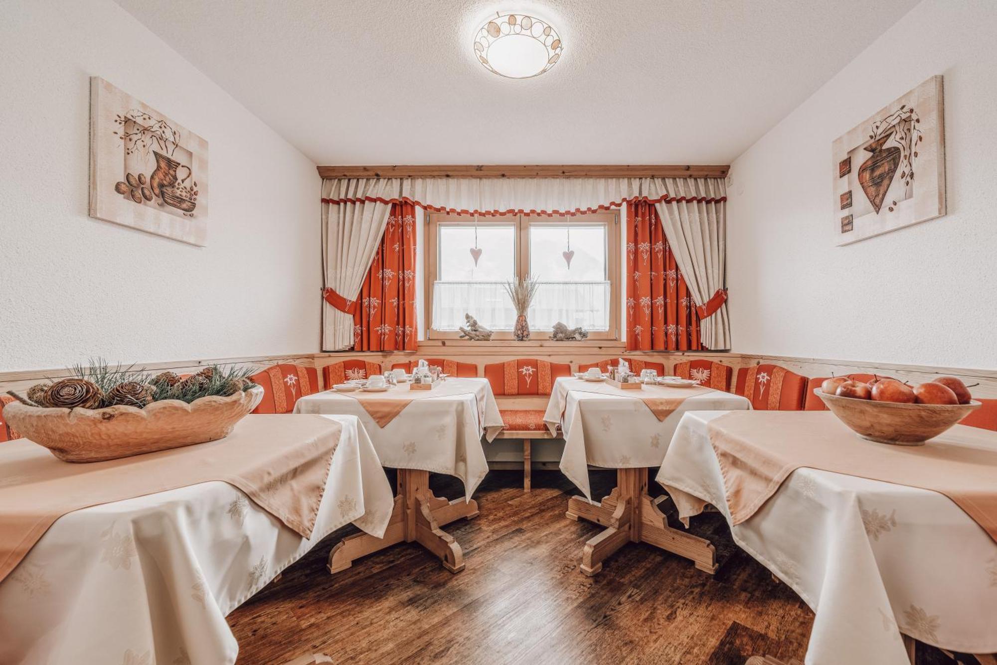 Bed and Breakfast Auer-Fiegl à Sölden Extérieur photo